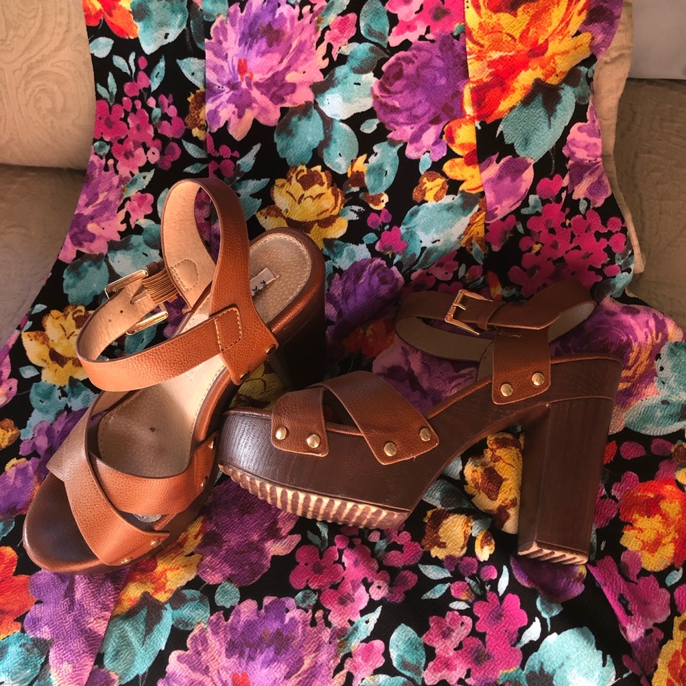 Platform sandals- block heel